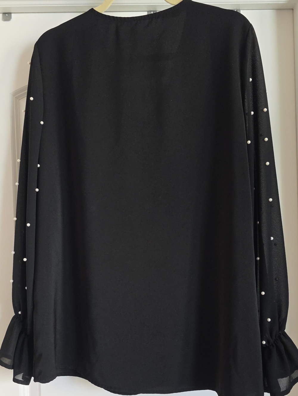 NWOT XL The Boutique Lab Tiana pearl sheer v-neck blouse - Picture 5 of 8
